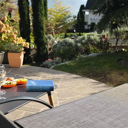 La Vista - Mit Traumblick & Garten Marlengo