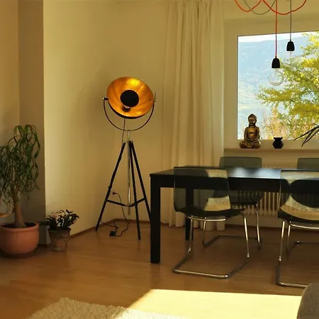 La Vista - Mit Traumblick & Garten * Marlengo